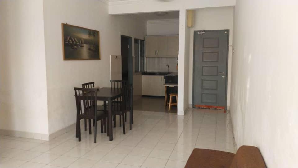 Rizqi Homestay Prima Presint 11 Putrajaya Exterior foto